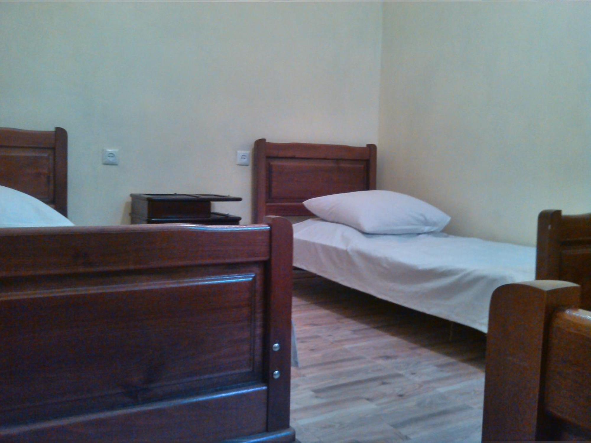 White Guest House Batumi Esterno foto