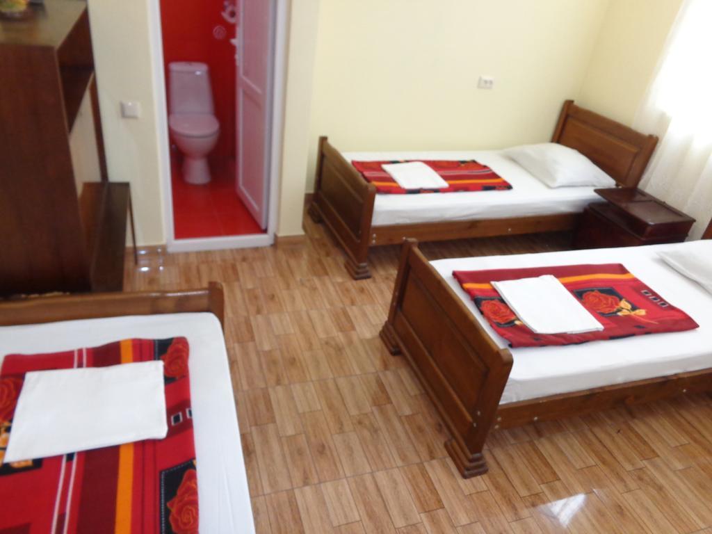 White Guest House Batumi Camera foto